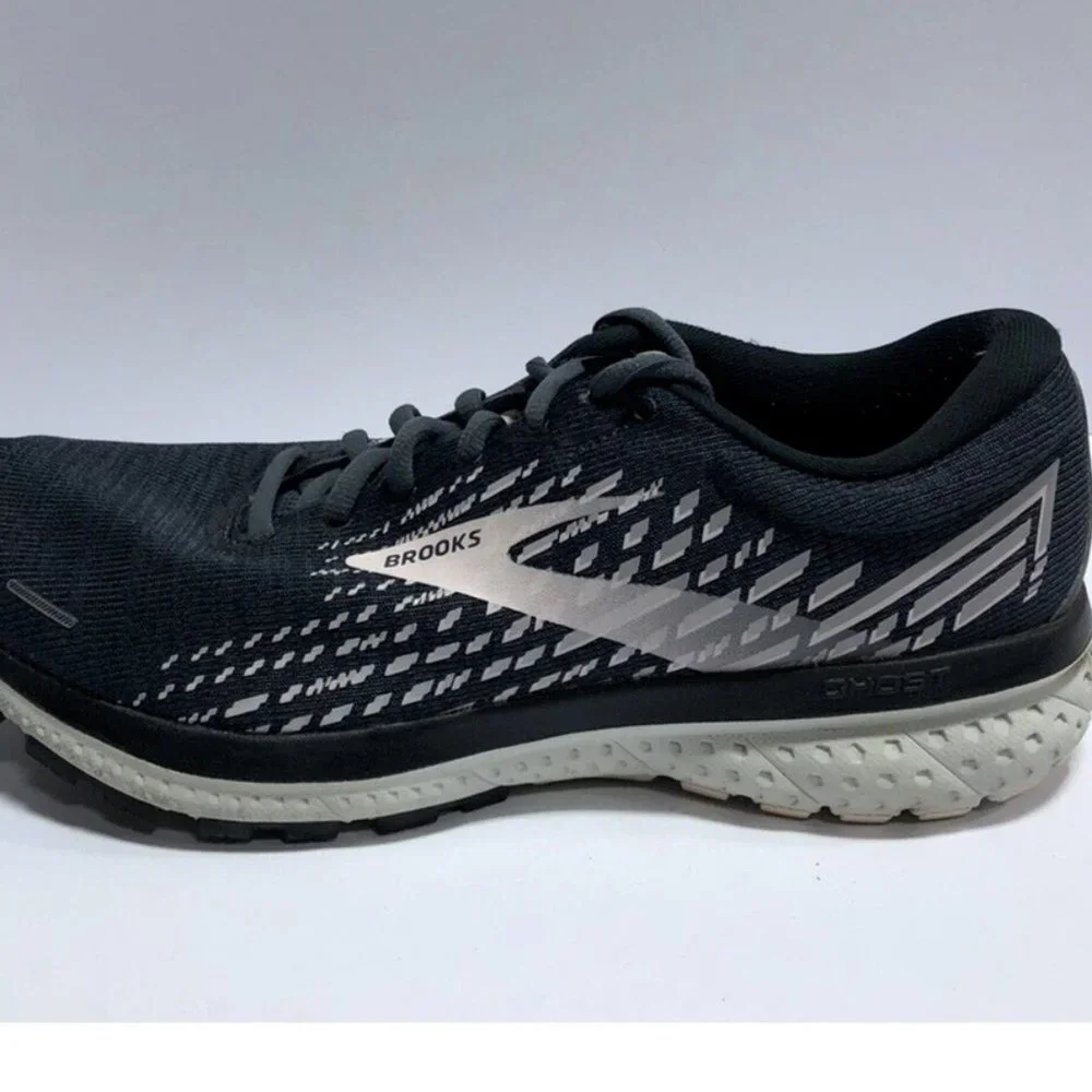 Brooks Women's Ghost 13 Running Shoes, Size 9 M